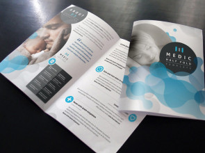 Image with link to portfoliotheme.org
